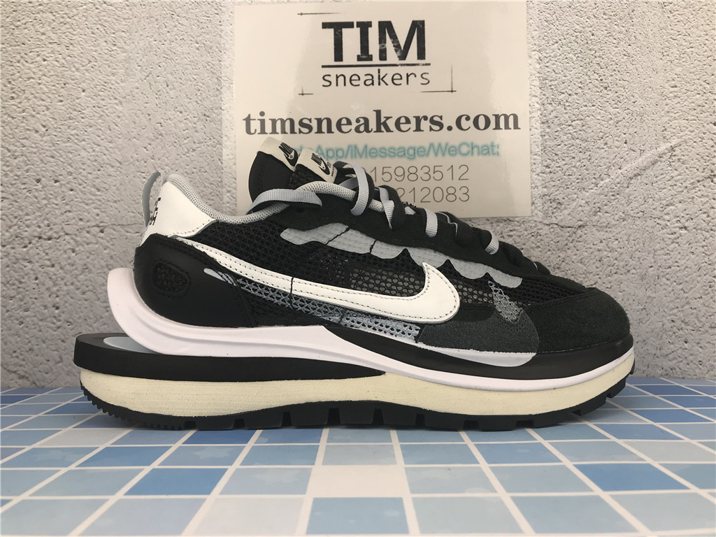 Sacai Nike VaporWaffle Black White CV1363 001